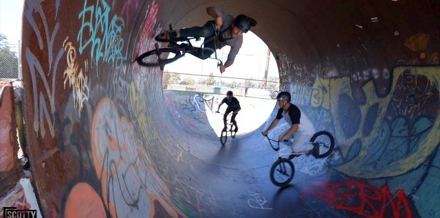 We-Have-Never-Seen-A-Huge-Metal-Full-Pipe-At-A-Skatepark-Before